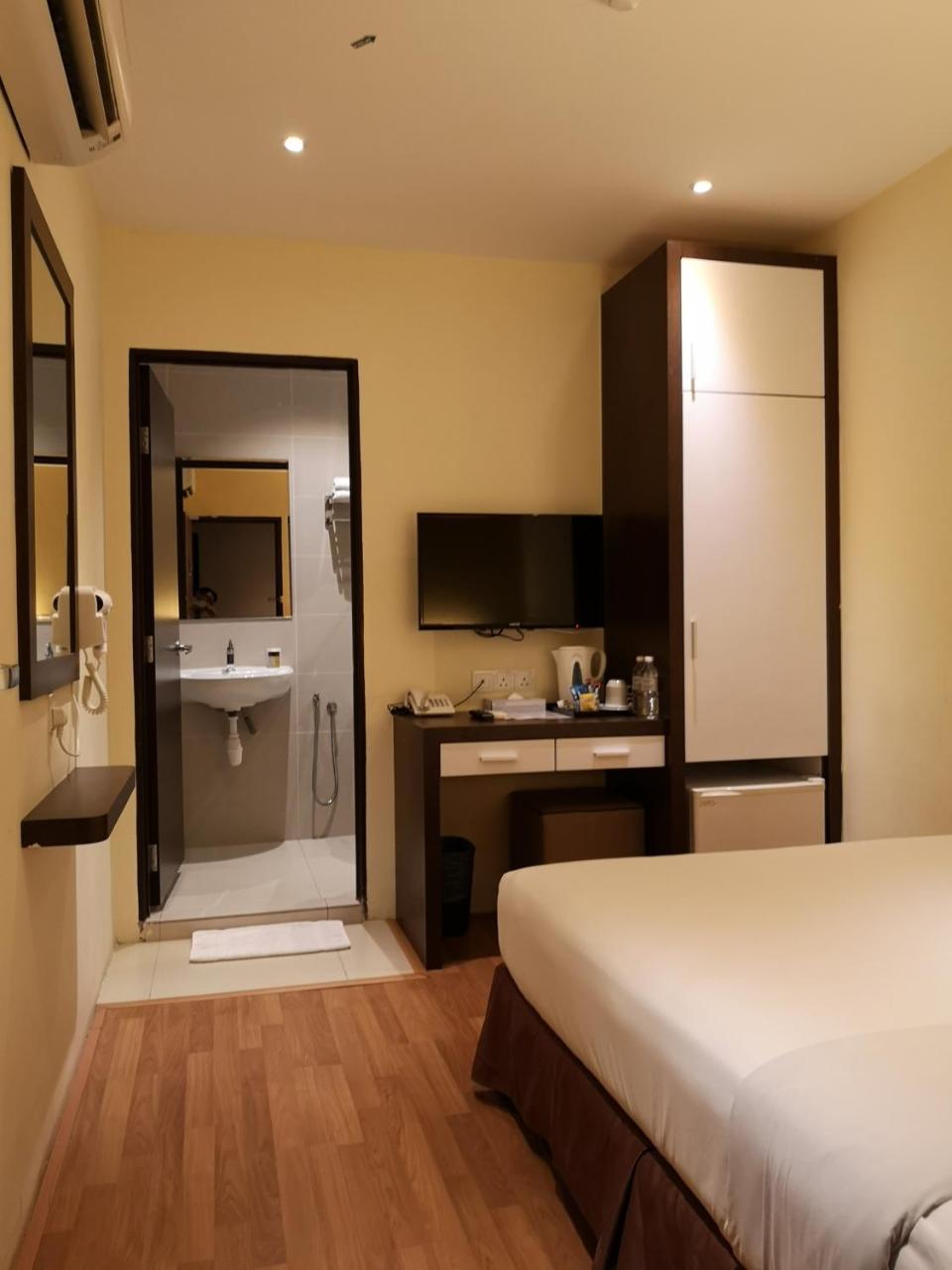 Hotel Seasons View 2*
